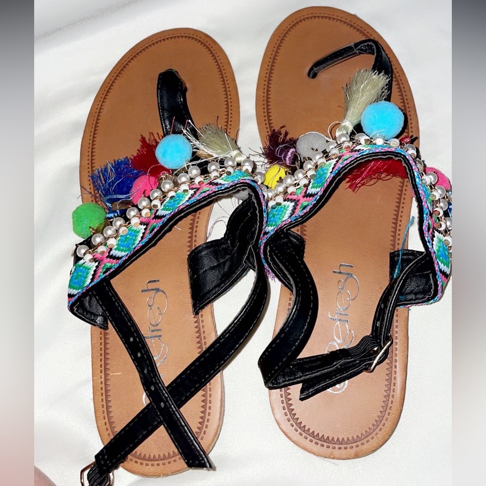 Refresh Kimmy-03 Charm&Tassel Sandals